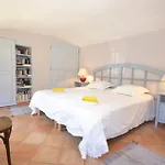 펜션 Cozy In St Quentin La Poterie 생-쿠앵탕-라-포테리