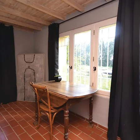 Cozy In St Quentin La Poterie Сен-Кентен-ла-Потри