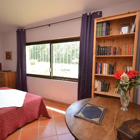 Cozy In St Quentin La Poterie *