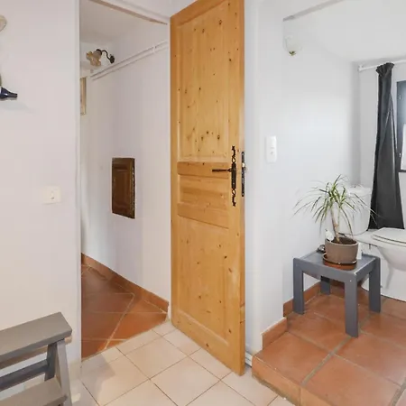 Cozy Home In St Quentin La Poterie * Saint-Quentin-la-Poterie