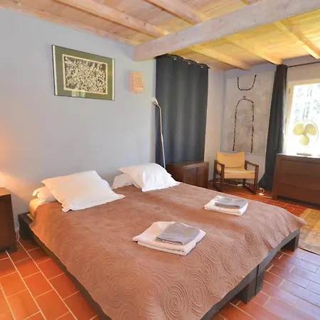 בית נופש Cozy In St Quentin La Poterie